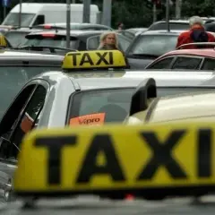 Ile kosztuje taxi we Wrocławiu? Zaskakujące ceny i opłaty dodatkowe