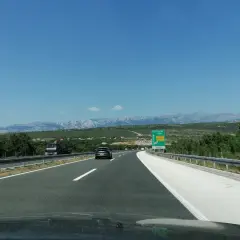Ile kosztuje autostrada do Makarskiej? Sprawdź ukryte opłaty!