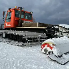 Ile zarabia kierowca ratraka? Zaskakujące fakty o wynagrodzeniach