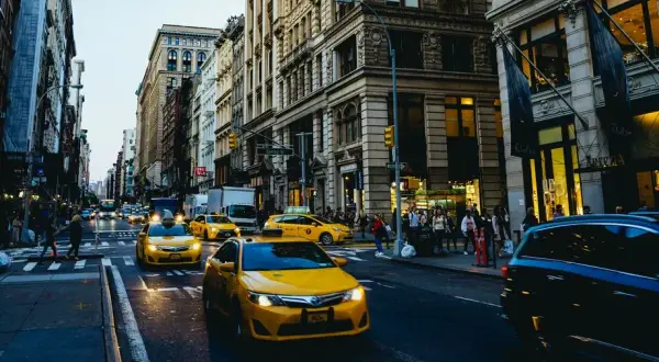 Ile kosztuje taxi za 30 km? Sprawdź, co wpływa na cenę przejazdu