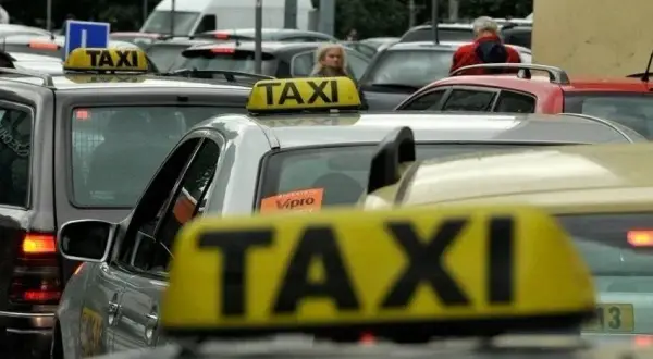 Ile kosztuje taxi we Wrocławiu? Zaskakujące ceny i opłaty dodatkowe
