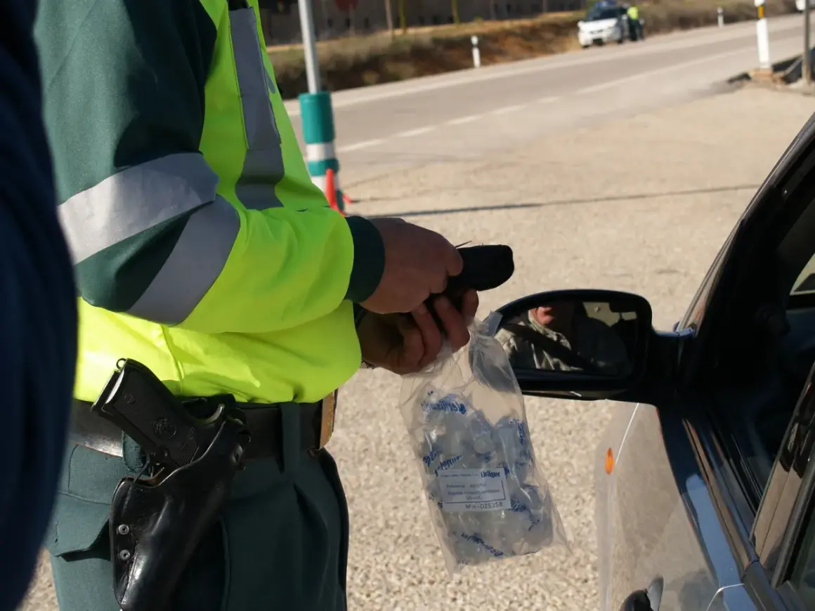 Kiedy policja może badać alkomatem? Zrozum swoje prawa i konsekwencje