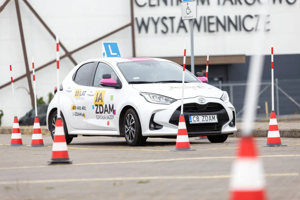 Zdjęcie Czy profil kierowcy jest płatny? Poznaj ukryte koszty i zasady